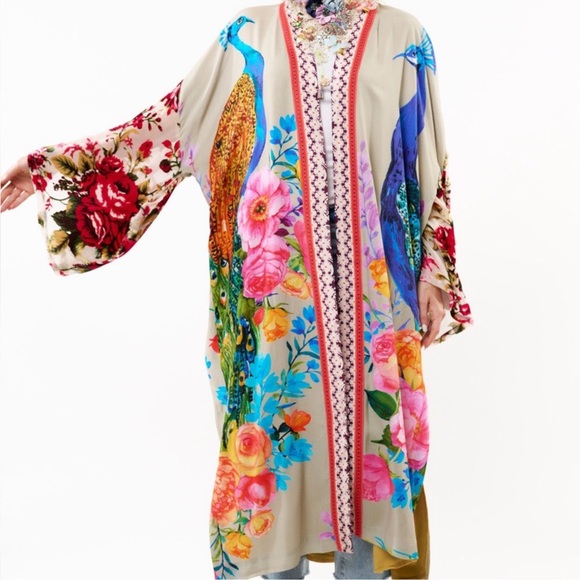 The Fantasy Kimono, Aratta, NWT, OS
Aratta
Size: OS
$210 $303 - Picture 9 of 12
